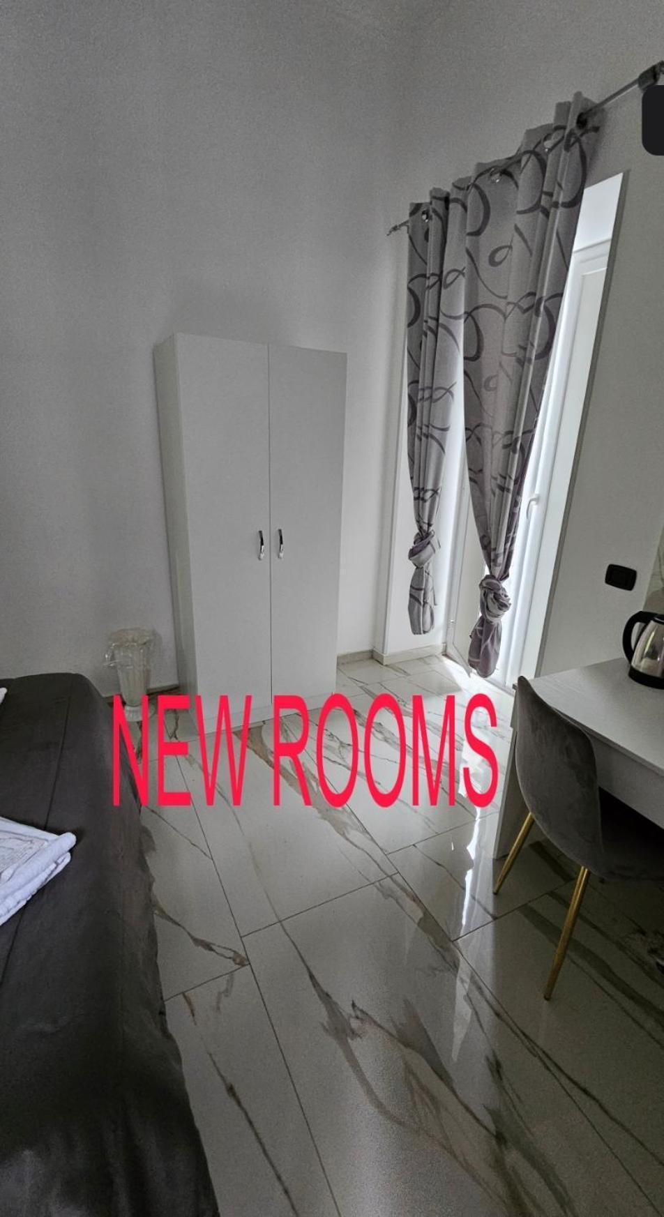 Hotel Crisari Nápoly Kültér fotó